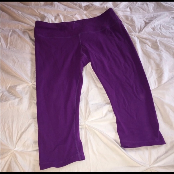 Studio 59 purple crop leggings - Picture 2 of 2